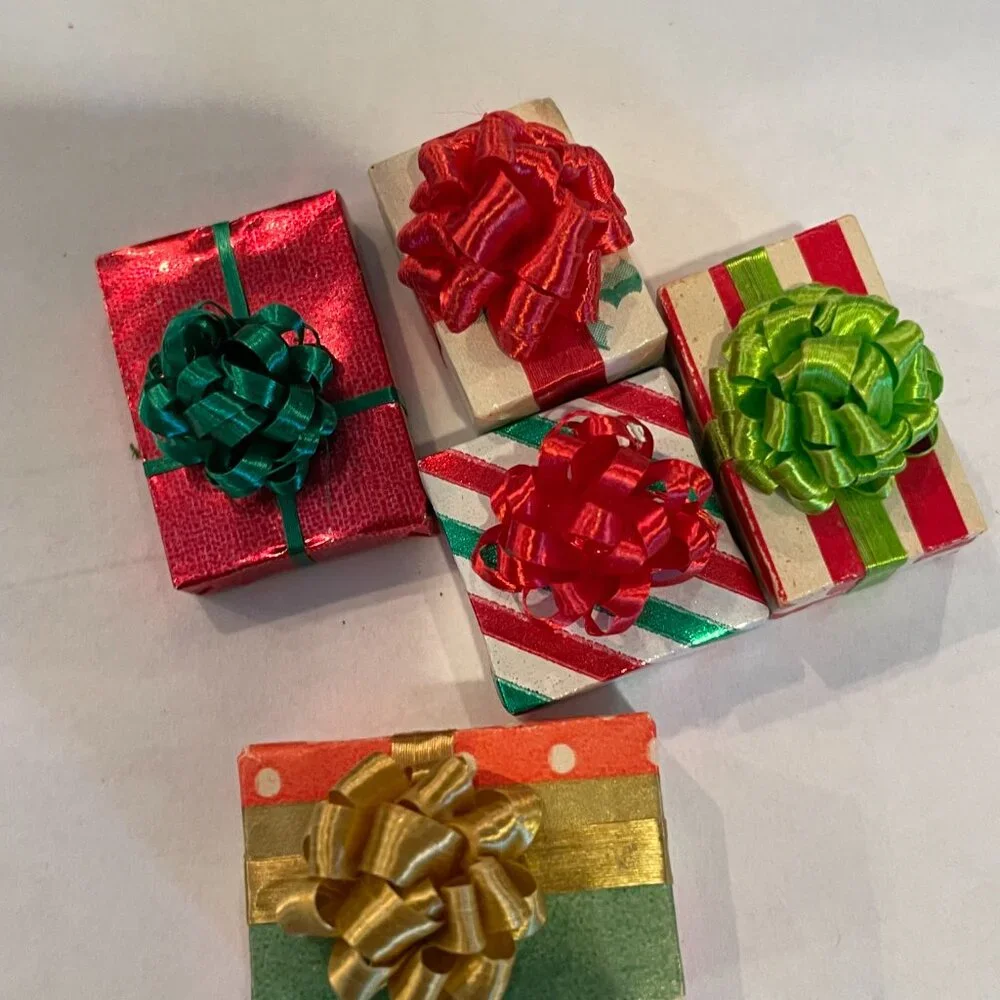 Miniature Dollhouse Lot of 5 Wrapped Christmas Presents/Gifts Handmade